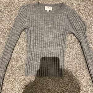 Aritzia Wilfred free shirt and talula shirt bundle